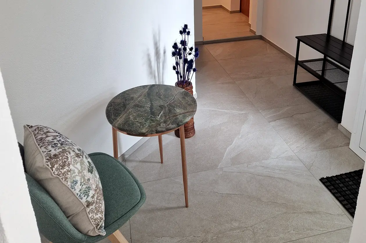 eingangsbereich lotus wohlfuehlpraxis